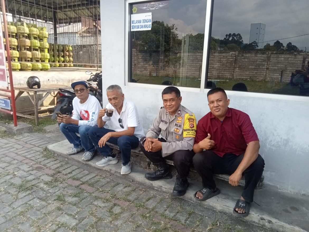 Bhabinkamtibmas Polsek Ciawi Polres Bogor Sambang Tokoh dan Warga, Ajak Waspada Provokasi