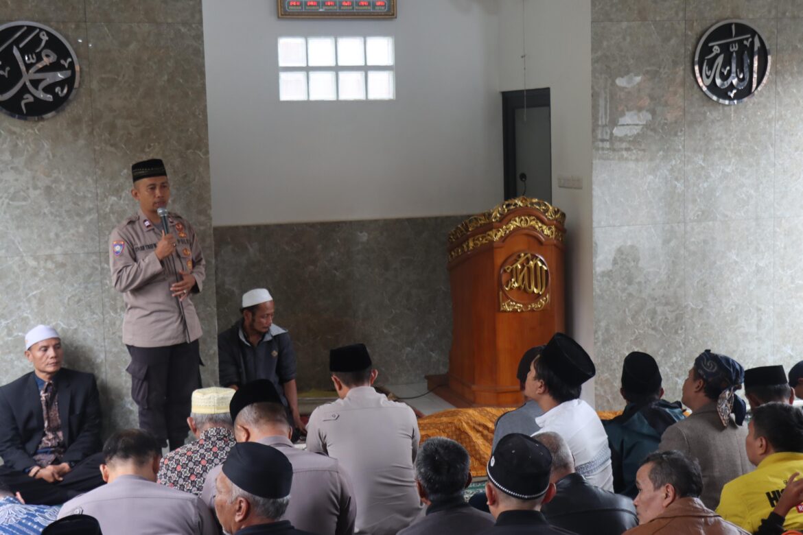 Wujud Kedekatan dengan Ulama, Kapolres Garut Hadiri Takziah Ustadz Yasin Dinar