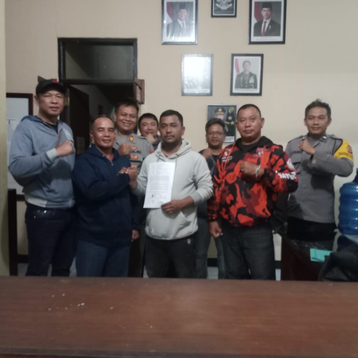 Mediasi Berhasil, Polsek Cijeungjing Selesaikan Kasus Pengrusakan Atribut Pemuda Pancasila