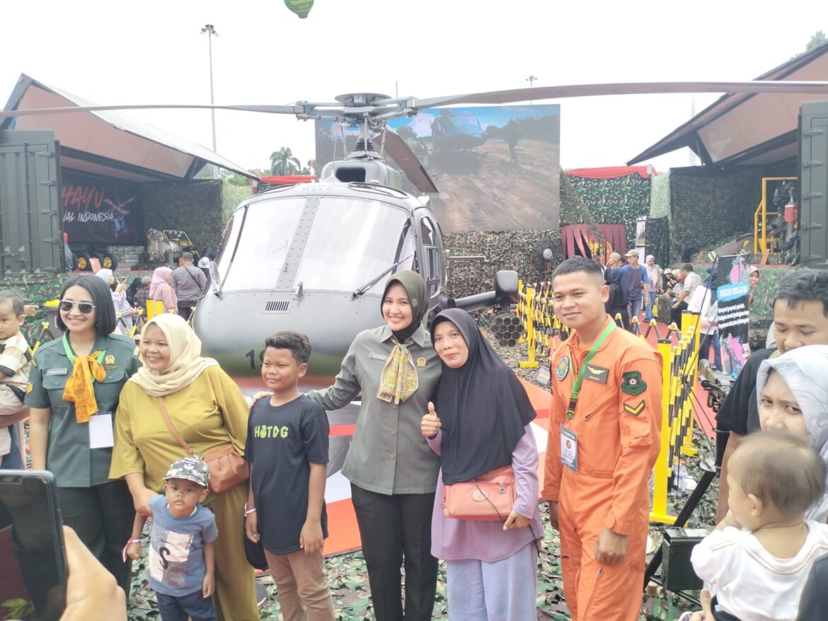 Menyambut HUT TNI ke-80, Koramil 0621-17 Nanggung Bersama Masyarakat Hadiri Pameran Alutsista Di jakarta