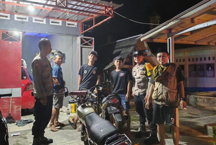 Cegah Tindak Kriminalitas di Malam Hari, Polsek Pamarican Polres Ciamis Patroli Biru