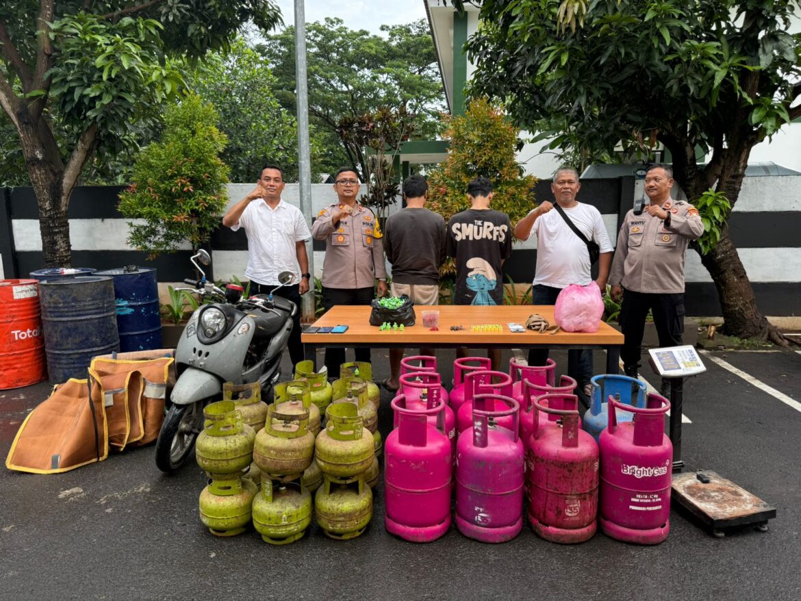 Polisi Grebek Rumah Kontrakan di Pinang, Dua Pelaku Pengoplos Gas LPG Ditangkap