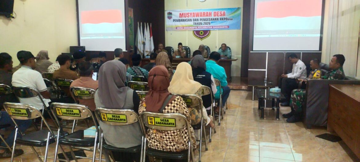 Ikuti Musdes Tingkat Desa Sadananya, Polsek Ciamis Sampaikan Imbauan Kamtibmas