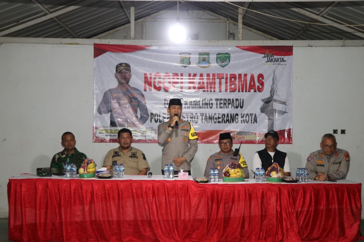 Ngopi Kamtibmas, Kapolres Metro Tangerang Kota Dekatkan Polisi dengan Warga Neglasari