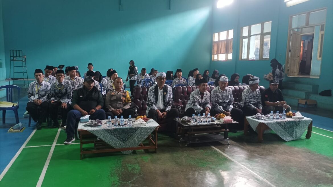 Hadiri Konfercab PGRI, Polsek Ciamis Polres Ciamis Sampaikan Himbauan Kamtibmas