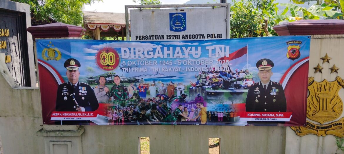 Soliditas TNI-Polri, Polsek Cihaurbeuti Polres Ciamis Beri Ucapan Selamat HUT ke 80 TNI