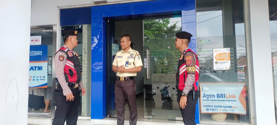 Sat Samapta Polres Ciamis Patroli Kamtibmas ke Obvit, Kali Ini Datangi Bank BRI Ciamis