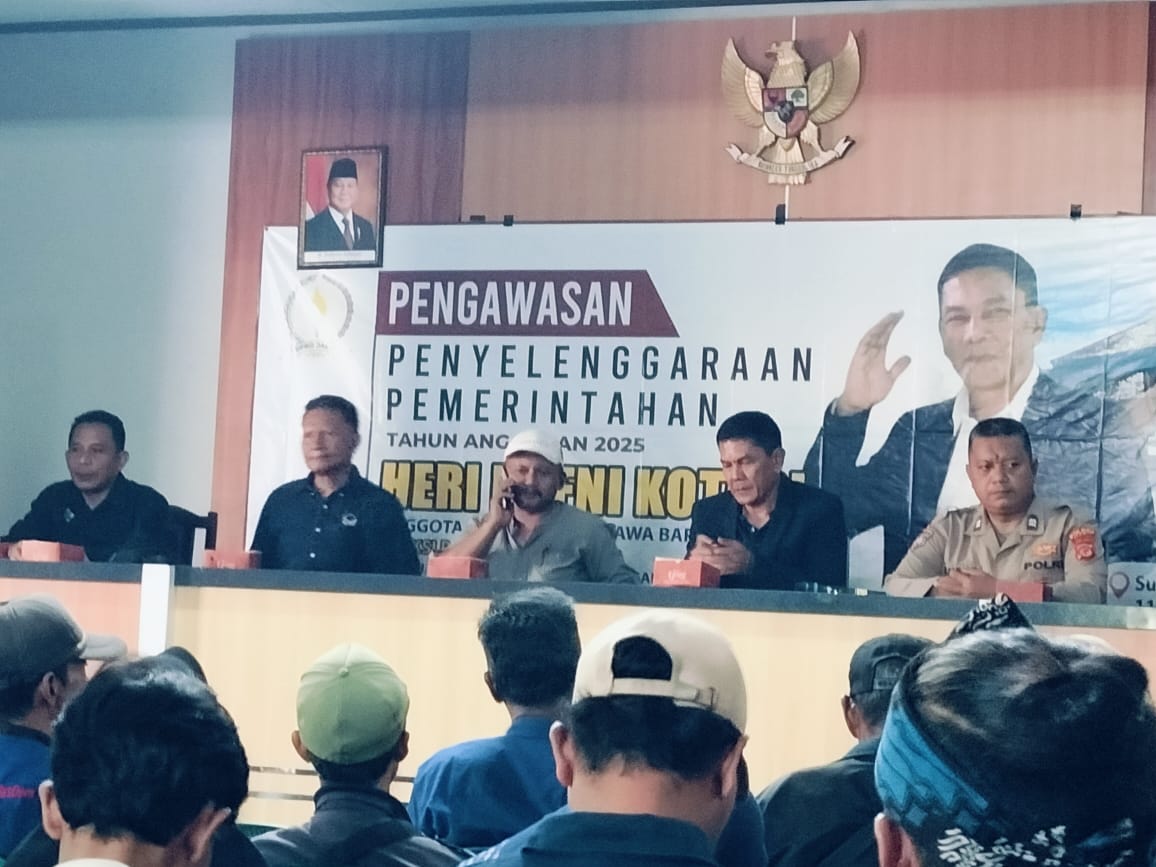 Polsek Sukadana Polres Ciamis Kawal Kegiatan Pengawasan Penyelenggaraan Pemerintahan Tahun Anggaran 2025 di Desa Margaharja