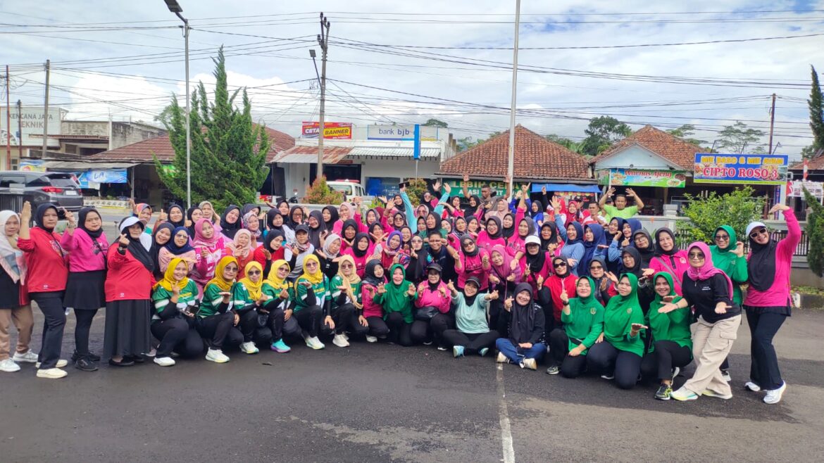 Polsek Cipaku Wujudkan Sinergitas TNI–Polri dan Pemerintah Kecamatan Lewat Kegiatan Olahraga Bersama