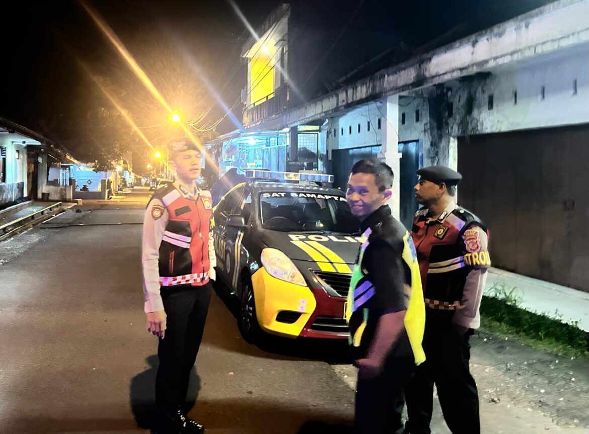 Cipkon Jam Rawan, Sat Samapta Polres Ciamis Patroli Kamtibmas ke Perum Pesona Imbanagara