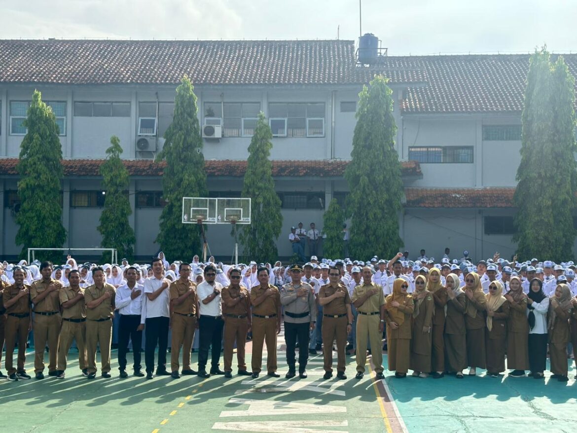 Datang ke Sekolah, Kasat Binmas Polres Ciamis Beri Pembinaan ke Siswa SMKN 1 Kawali