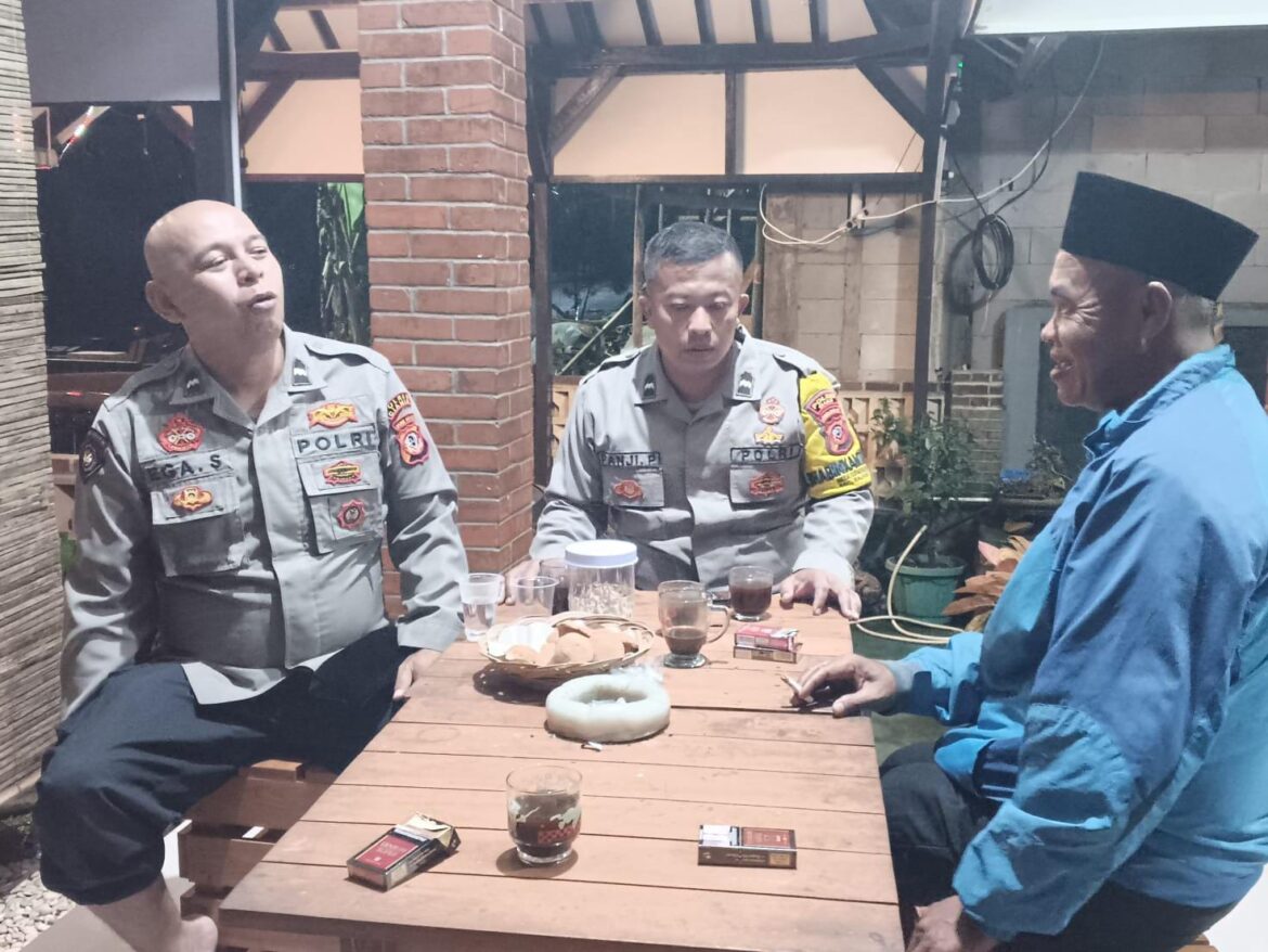 Cipkon Kamtibmas, Polsek Rajadesa Polres Ciamis Patroli Dialogis Hingga ke Pemukiman Warga