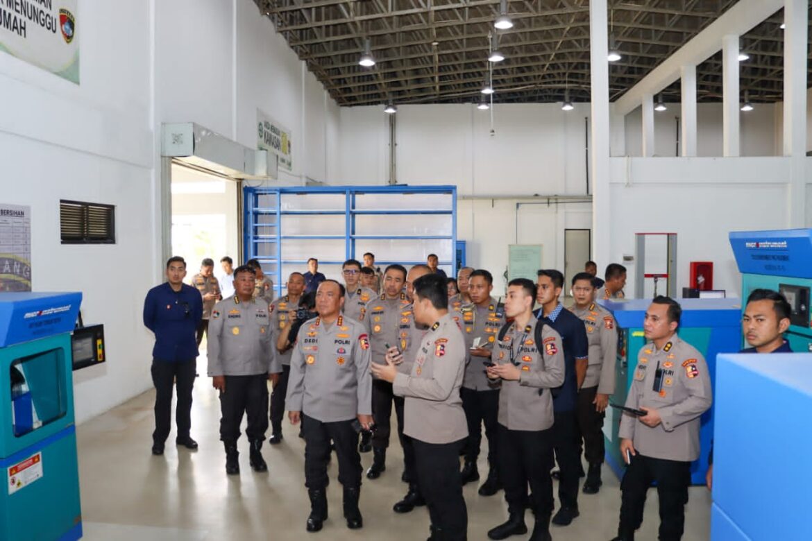 Kunjungan Kerja Wakapolri Komjen Pol.Dr.Dedi Prasetyo S.H, M.HUM., M.SI., M.M di Puslitbang Polri Desa Cimanggis Kecamatan Bojong Gede Kabuaten Bogor