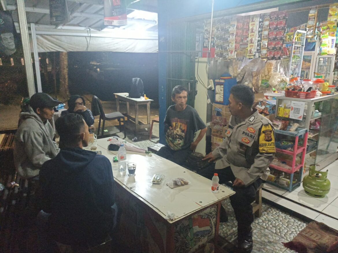 Patroli Biru Polsek Kawali Perkuat Keamanan Malam Hari, Kapolres Ciamis Apresiasi Upaya Preventif di Tengah Masyarakat
