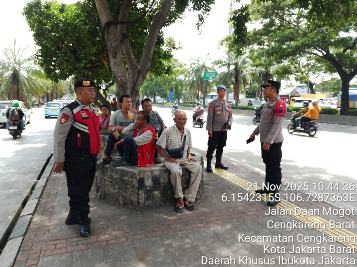 Polsek Cengkareng Gelar Penertiban Debt Collector, Pastikan Warga Beraktivitas dengan Aman