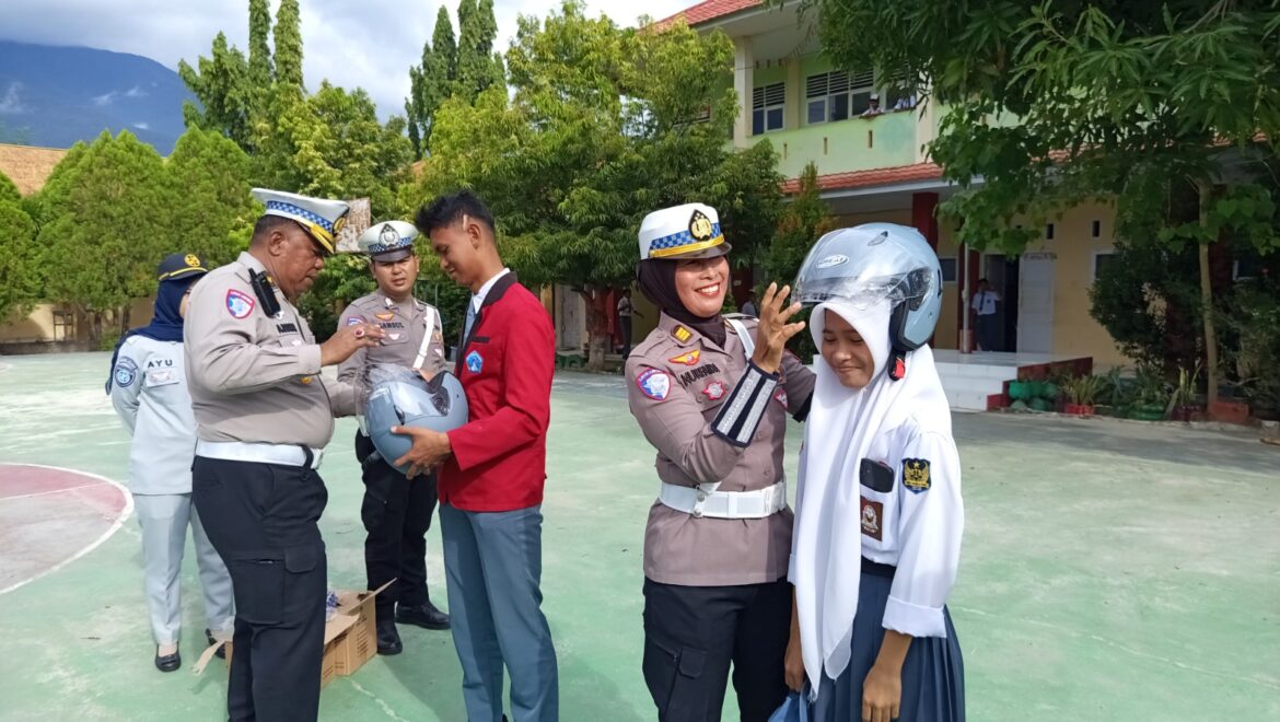 Operasi Zebra Tinombala 2025, Satgas Preemtif Sentuh Generasi Muda Lewat Sosialisasi di Sekolah