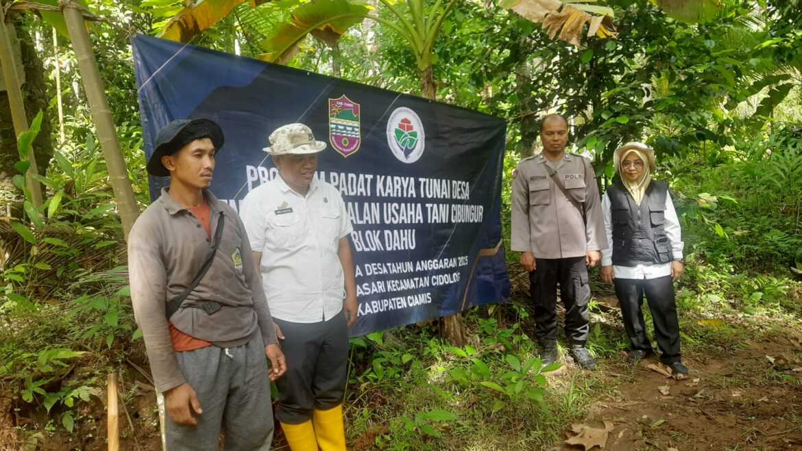 Humanis, Polsek Cimaragas Polres Ciamis Monitoring Padat Karya Jalan Usaha Tani Dahu Cibungur
