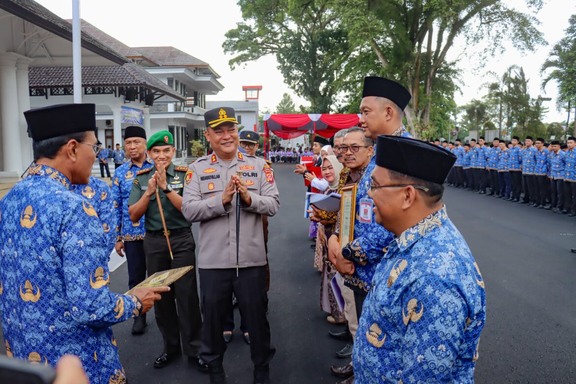 Kapolres Ciamis Hadiri Upacara Peringatan Hari Kesadaran Nasional dan Sejumlah Hari Besar Nasional