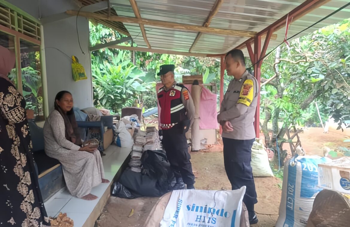 Polsek Sukadana Laksanakan Patroli Dialogis Siang Hari, Perkuat Upaya Cegah C3 dan Tingkatkan Rasa Aman Warga