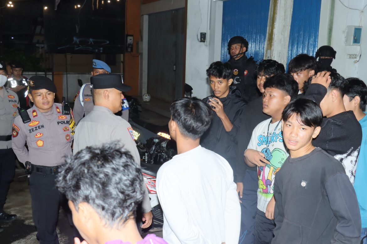 Berikan Rasa Nyaman, Polres Ciamis Lakukan Patroli KRYD Skala Besar Selama Ops Lilin Lodaya 2025