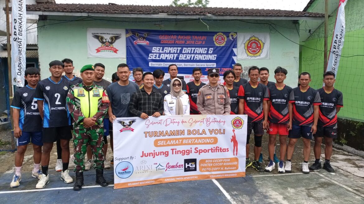 Polsek Cihaurbeuti Amankan Pembukaan Turnamen Bola Voli Karang Taruna Garuda Jaya, Wujud Dukungan Polri Jaga Kondusivitas Akhir Tahun