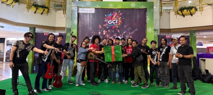 Acara HUT Ke-16 Guitar Community of Indonesia di Taman Palem Mall, Bawa Performansi Gitar yang Mengagumkan