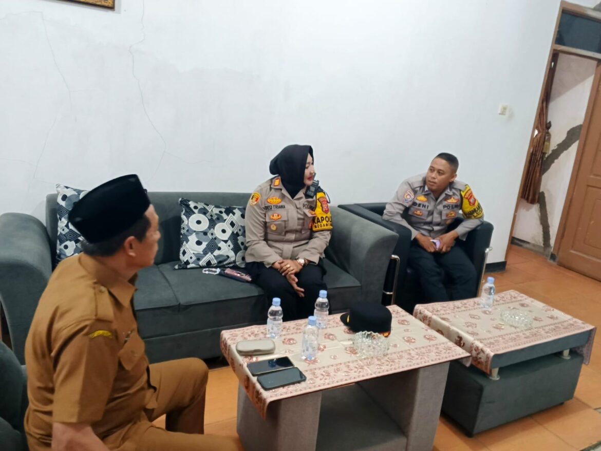 Kapolsek Megamendung Sambangi Abdesi Kecamatan Mega Mendung
