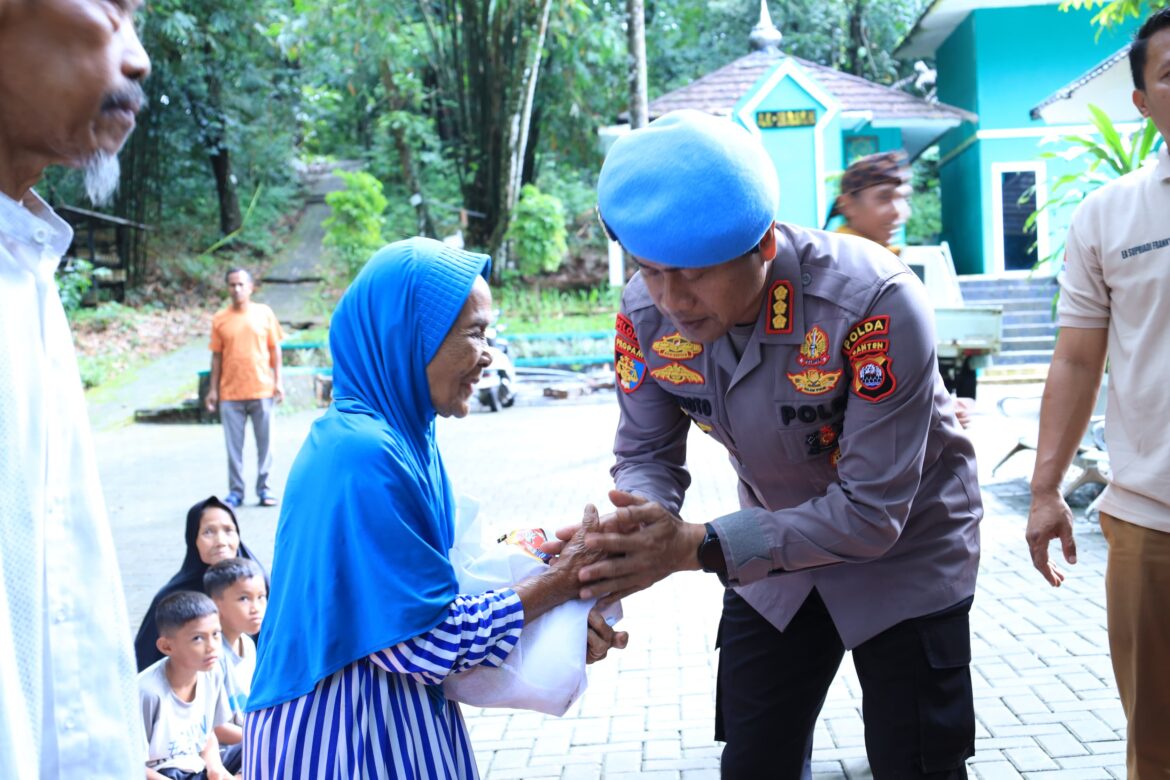Bid Propam Polda Banten Gelar Bakti Sosial, Dalam Rangka Pembinaan Tradisi dan Pembaretan Bintara Remaja Divpropam