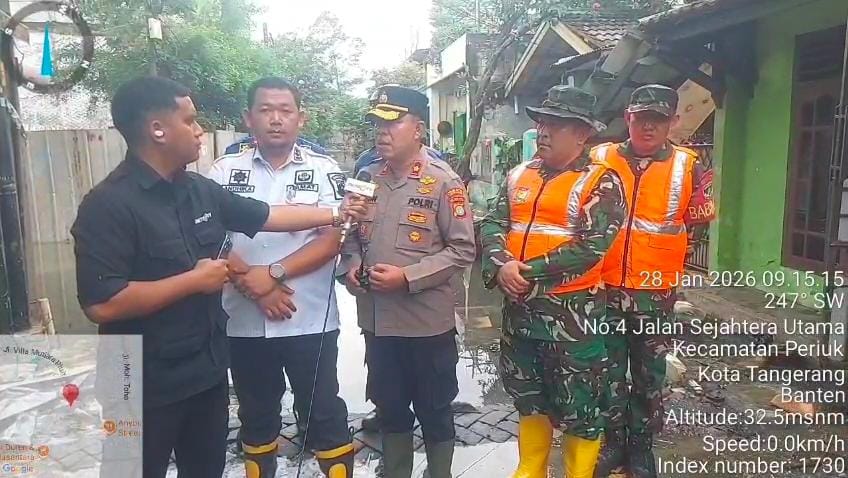 Antisipasi Banjir, Polsek Jatiuwung Pimpin Kerja Bakti Massal di RW 08 Periuk Damai