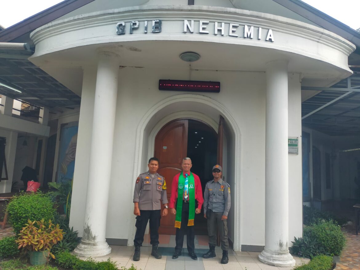 Bhabinkamtibmas Polsek Megamendung Giat Pengamanan Gereja