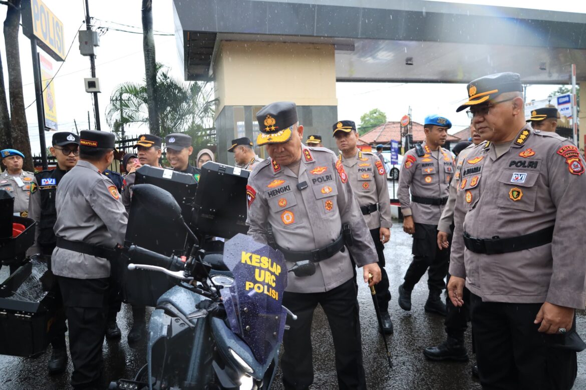 Kapolda Banten Pimpin Apel Pengecekan Kendaraan, Pastikan Kesiapan Operasi Ketupat Maung 2026