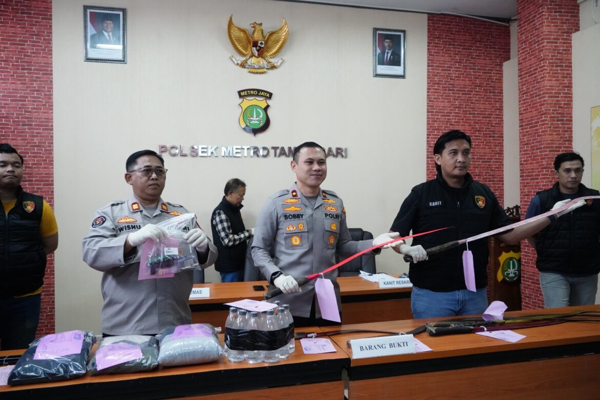 Janjian Tawuran via Medsos, Tiga Remaja di Tamansari Diamankan Polsek Metro Tamansari