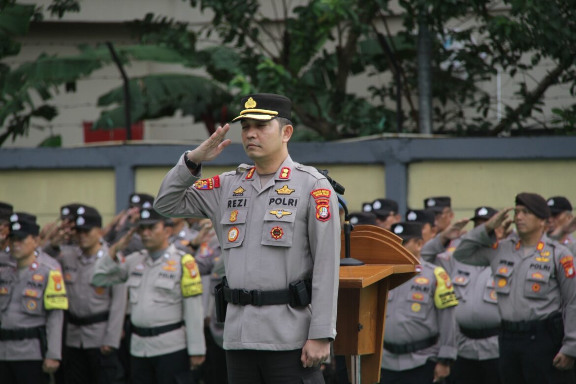 Wakapolres Jakbar Pimpin Upacara Hari Kesadaran Nasional, Tekankan Pelayanan Humanis