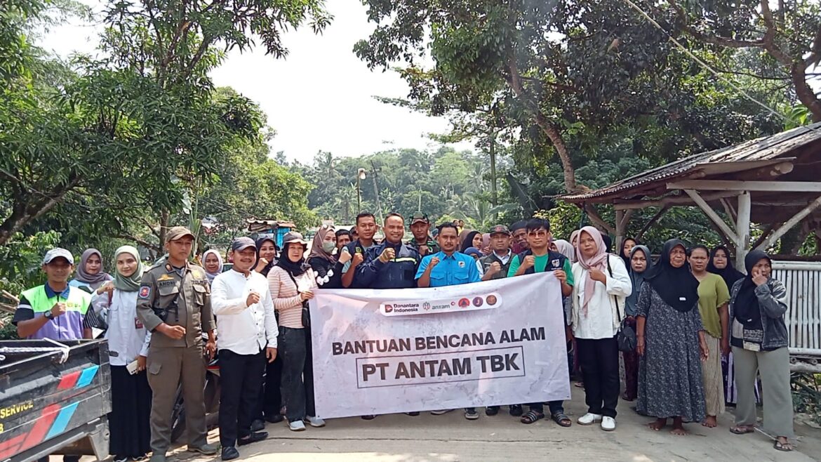 Solidaritas CSR PT Antam Tbk Pongkor Bersama KNPI Jasinga Dan FKJPB – FKPB Bogor Barat Terhadap Korban Bencana Banjir