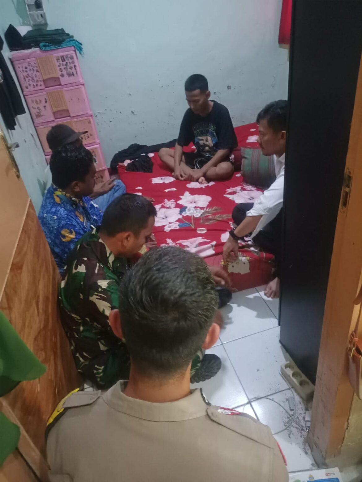 Polsek Tigaraksa Quick Respon Tangani Laporan 110, Libatkan Keluarga dan Dinas Kesehatan