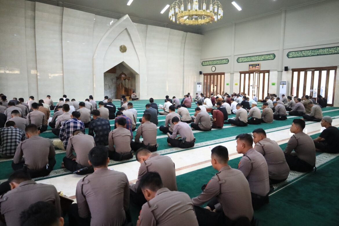 Polda Banten Gelar Pembinaan Rohani Personel untuk Perkuat Mental dan Integritas