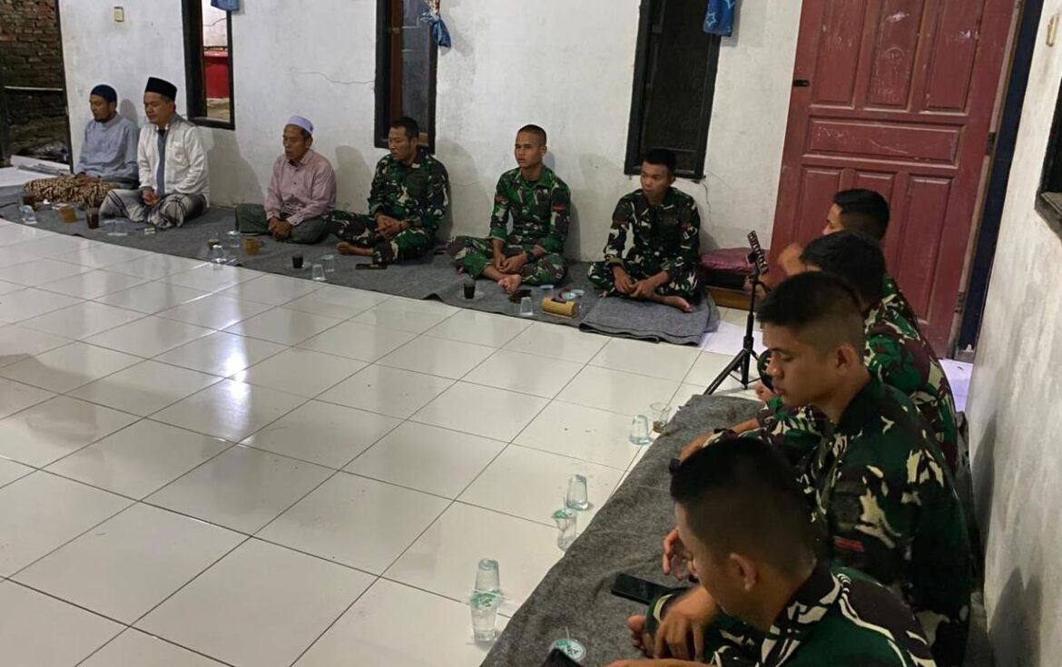 Kodim 0621/Bogor Satgas TMMD Hadir Dalam Pengajian Rutin Warga Tegalega