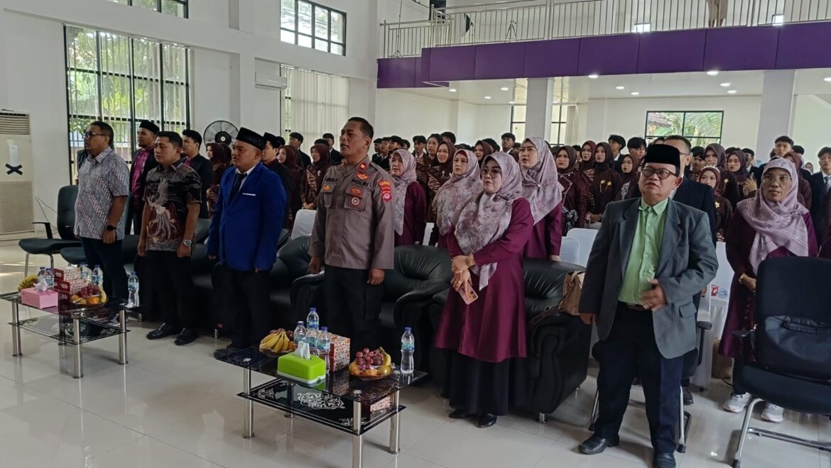 Kanit Binmas Polsek Panongan Hadiri Wisuda SMK Prima Bakti Citra Raya