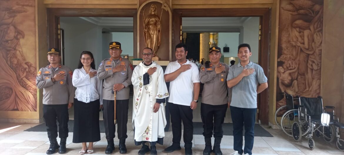 Kapolresta Tangerang Tinjau Langsung Pengamanan Misa Kenaikan Isa Almasih di Citra Raya
