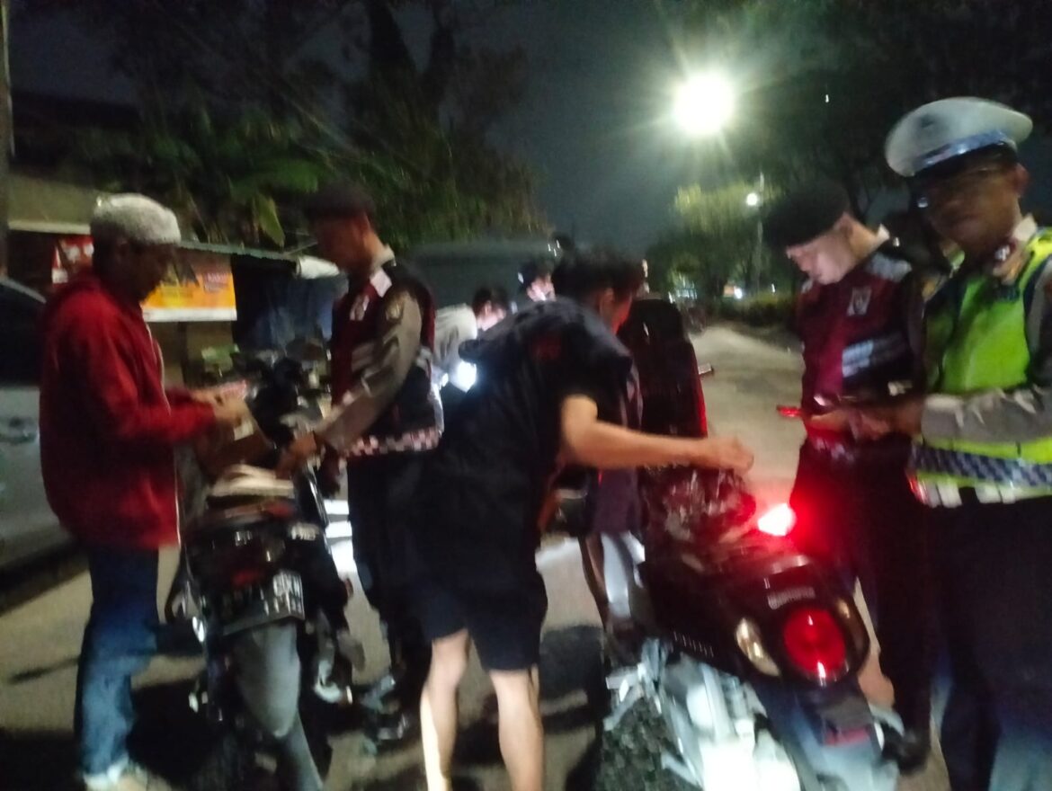 Operasi Cipta Kondisi Dalam Rangka JAGA JAKARTA Dan Antisipasi Guantibmas Di Wilayah Hukum Polsek Batuceper.