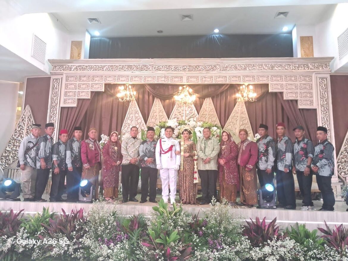 Hadiri Resepsi Pernikahan Putra Ketua Umum Laskar Sangidu Putih, FLO DKI Bukti Nyata Keharmonisan Elemen Bangsa di Ibukota
