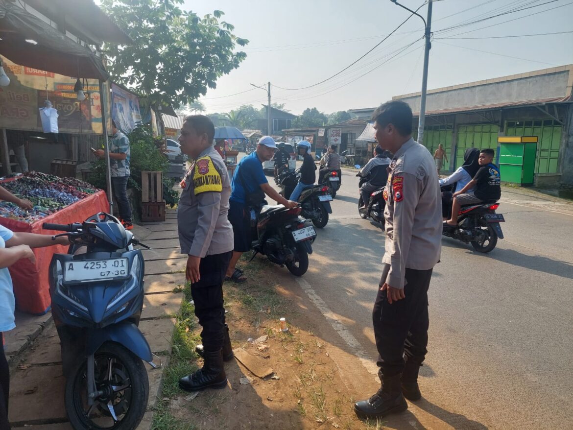 Personil Polsek Tigaraksa Quick Respon Terhadap Pengguna Jalan yang Mengantuk