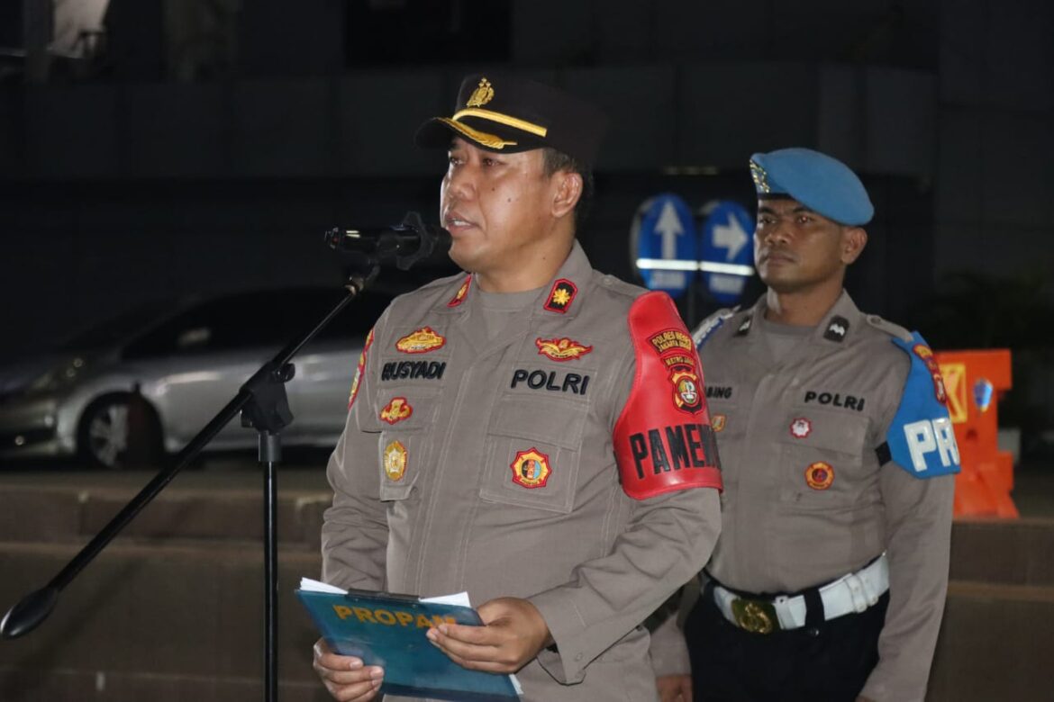 Patroli Jumat Dini Hari Polres Jakbar Jaga Keamanan Warga, Situasi Wilayah Tetap Kondusif