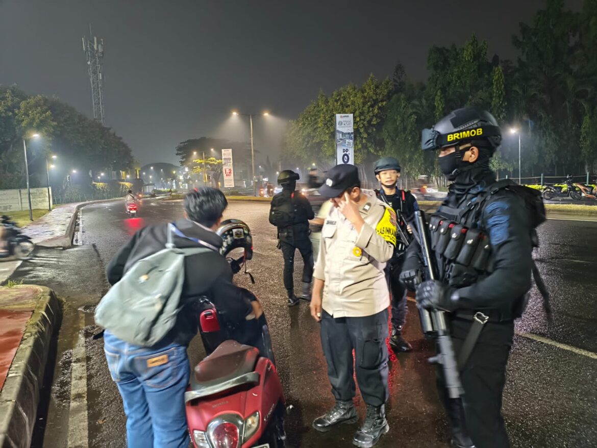 Giat Patroli Cipta Kondisi Dan Razia Stasioner Polsek Pinang Polres Metro Tangerang Kota (Jaga Jakarta Jaga Situasi) Di Wilayah Hukum Polsek Pinang