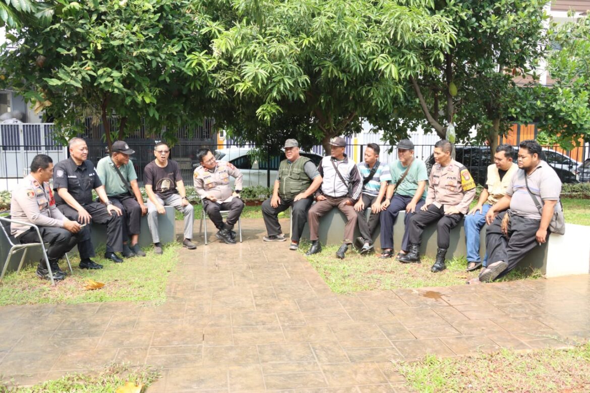 Jaga Jakarta On The Spot, Warga Duri Kepa Diajak Waspadai Curanmor dan Tawuran