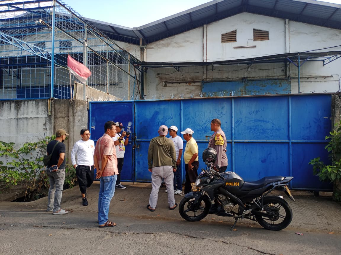 Respon Cepat Aduan Informasi, Polsek Kalideres Cek Dugaan Gudang Pengemasan Oli Palsu di Kamal