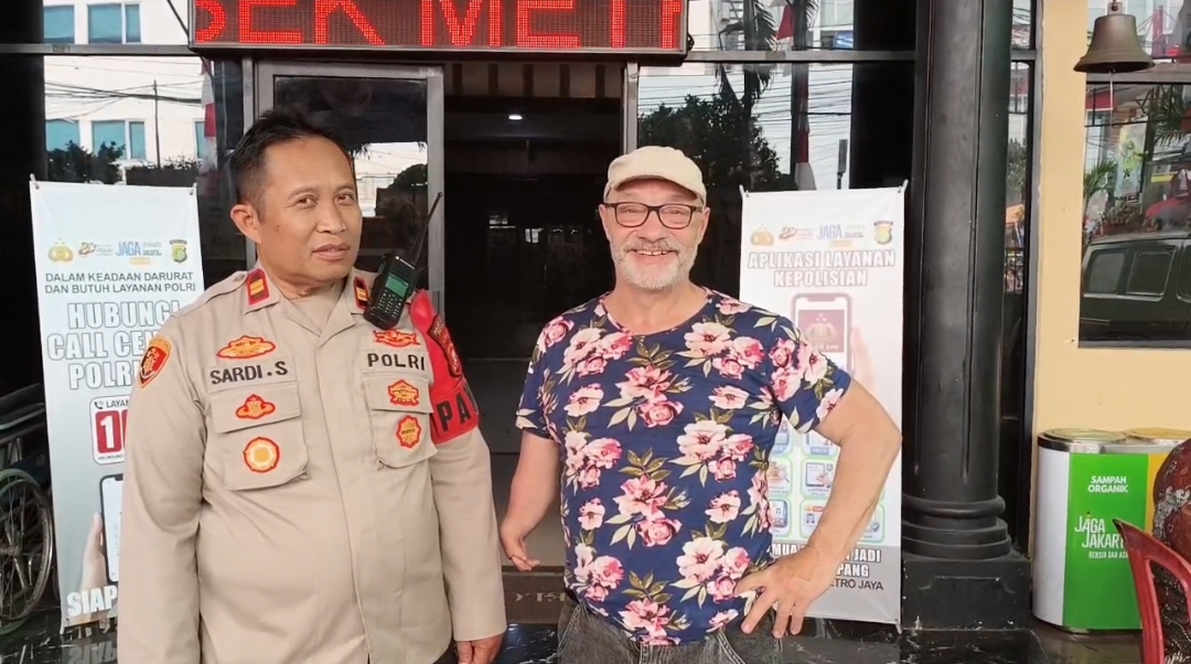 Turis Prancis Apresiasi Kesigapan Polsek Metro Tamansari Usai Gagal Jadi Korban Jambret di Kota Tua