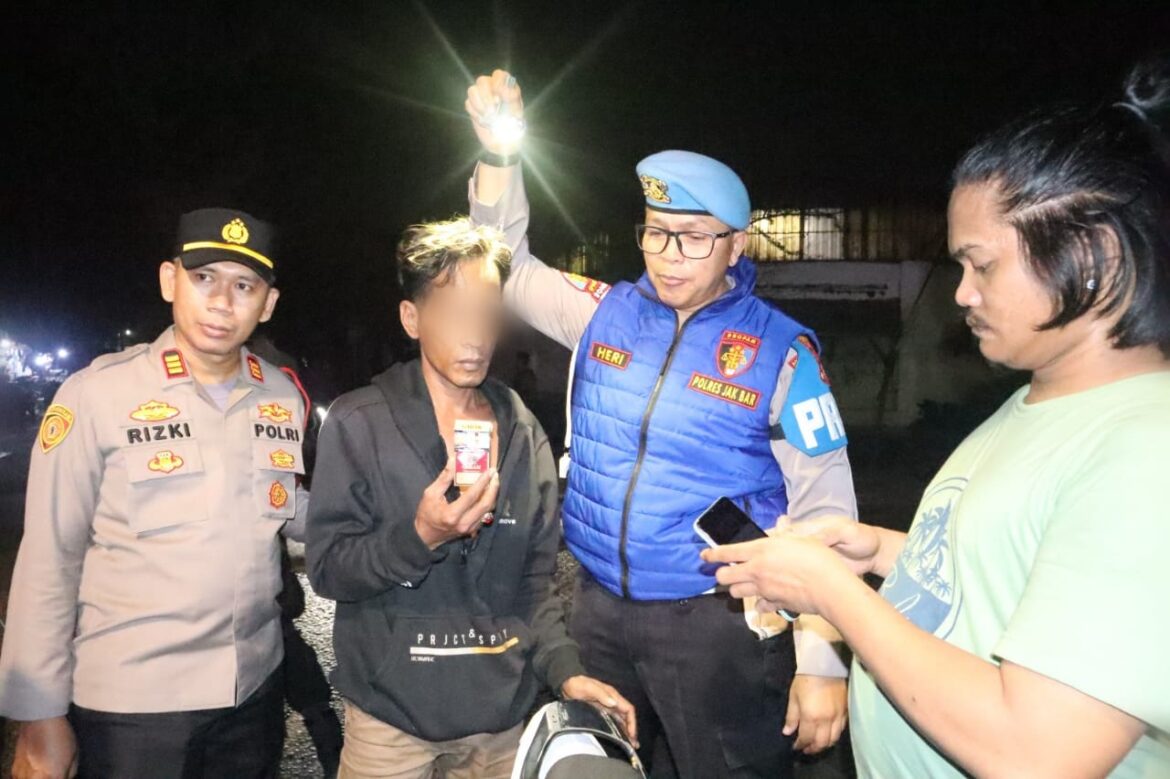 Razia Gabungan Dini Hari Polres Metro Jakarta Barat Amankan Terduga Pembawa Sabu