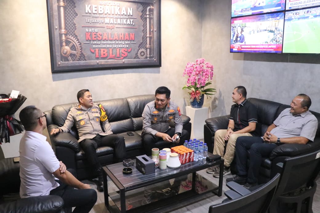 Kapolres Metro Tangerang Kota Sambangi Kajari, Perkuat Sinergi Penegak Hukum Jaga Kamtibmas
