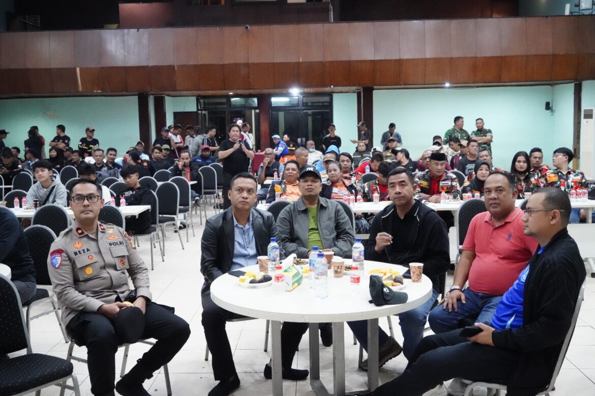 Kapolres Metro Jakbar Bersama 3 Pilar Nobar Final Piala Dunia 2026 Bersama Ratusan Warga di Grogol